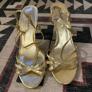 METALLIC GOLD DRESSY HIGH HEELS